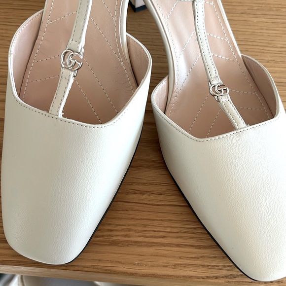 NIB Gucci Leather ivory GG Charlotte Slingback Pumps - Size 9 / 40 - Picture 1 of 17